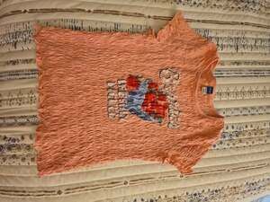 Old Navy Peach Shirred Popcorn Texture Strawberry Graphic T-Shirt